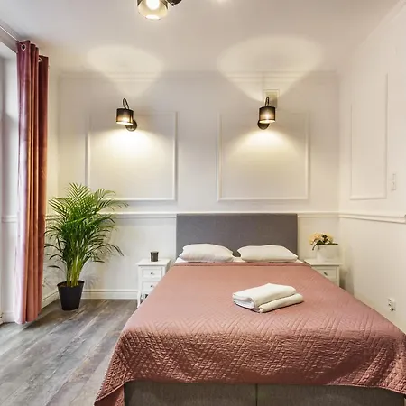 Charming Apartment In The City Center Варшава Екстер'єр фото